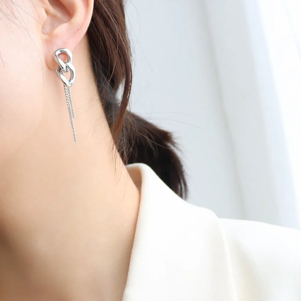 Titanium steel chain-shaped earrings with minimalist lines