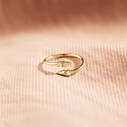 Zircon-Set Ring for Individual Fashion Matching