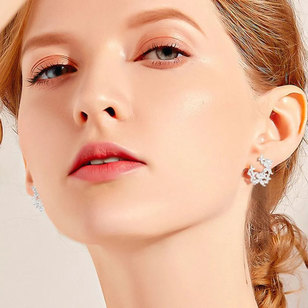 Lucky four-leaf clover earrings exude a refined and romantic charm for dates